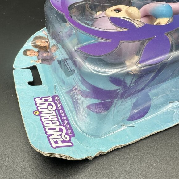 WowWee Fingerlings Baby Monkey Interactive Pet Candi Pink & Blue 40+ Sounds - Picture 10 of 10
